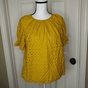 Universal Threads Eyelet Top Puff Cap Sleeve M